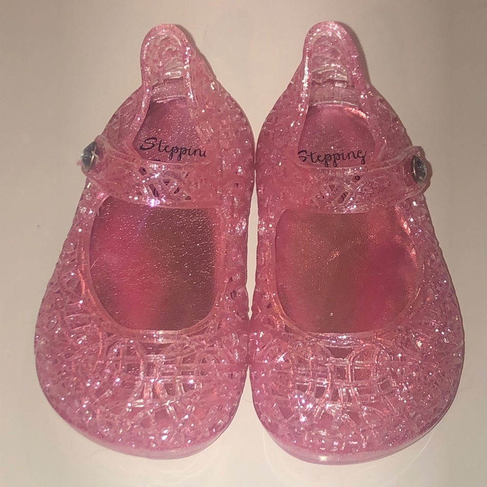 **BRAND NEW**  Size 1 Infant - Pink Jelly Shoes